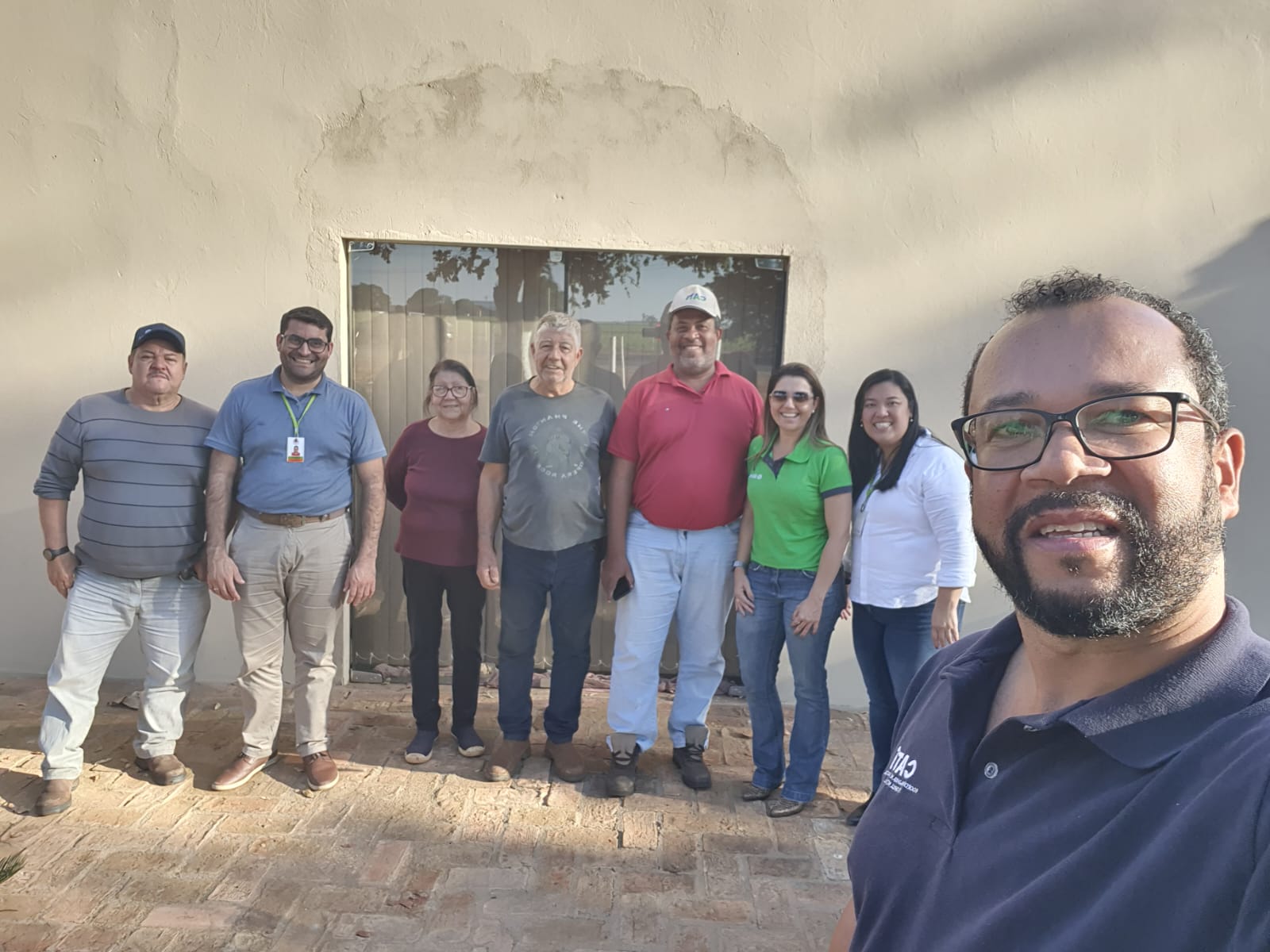 Comunidade da Água Limpa recebe serviços do Projeto Retrate