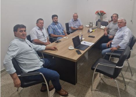 Reunião em Colina debate projeto de implantação de monitoramento e captação de água