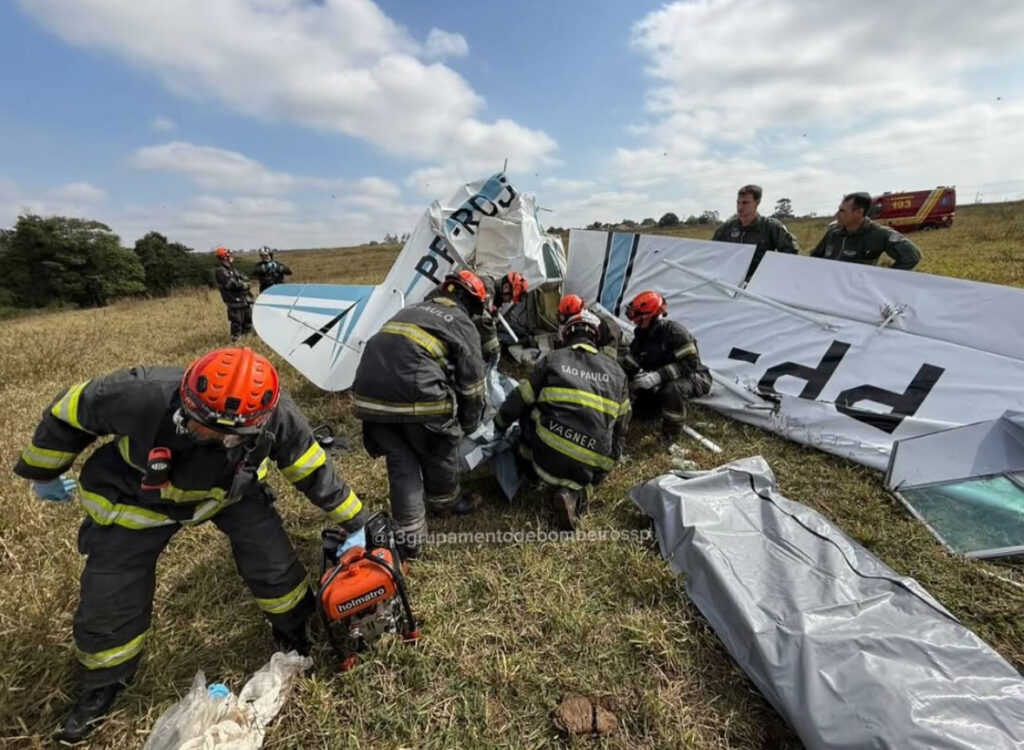 Queda de aeronave causa morte de duas pessoas em área rural de Rio Preto