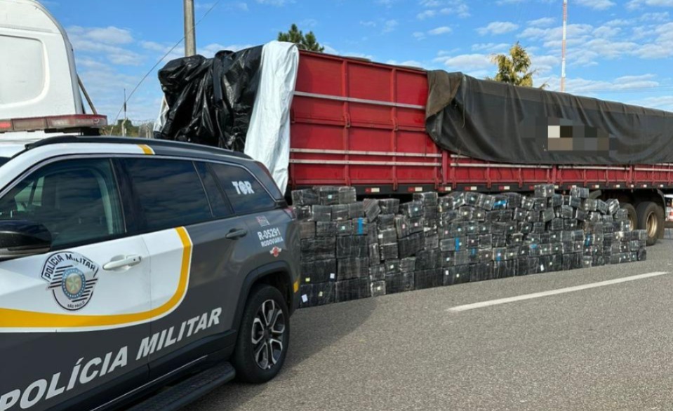 PM Rodoviária encontra 1,3 tonelada de maconha escondida em carga de carreta no interior de SP