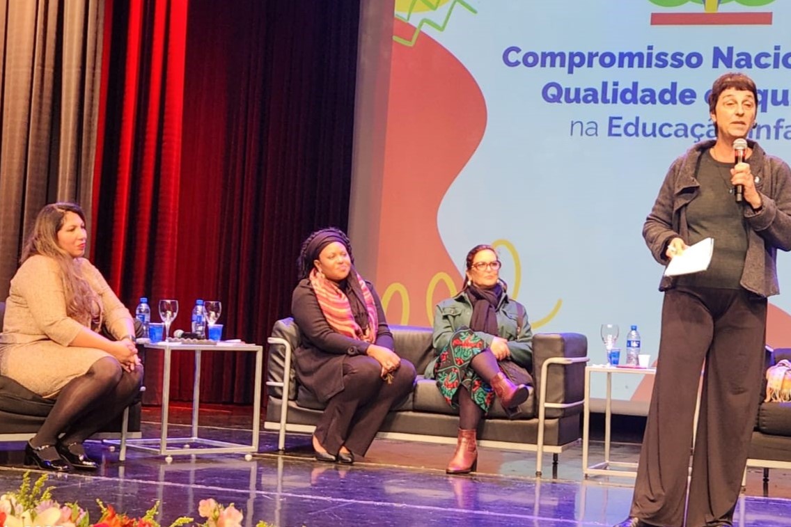 Equipe gestora da Secretaria Municipal de Educação de Barretos participa de seminário sobre “Parâmetros Nacionais de Qualidade para a Educação Infantil”