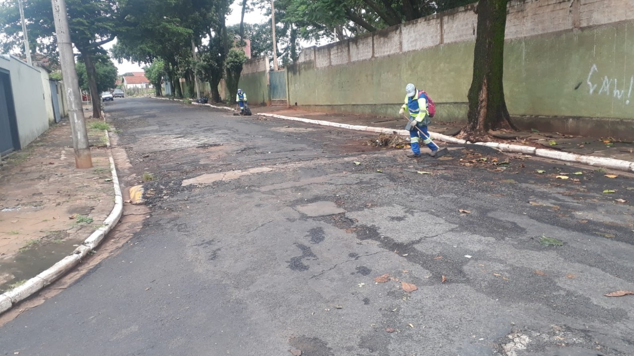 SAAE Barretos e Prefeitura desmentem boatos sobre demissão de varredeiras