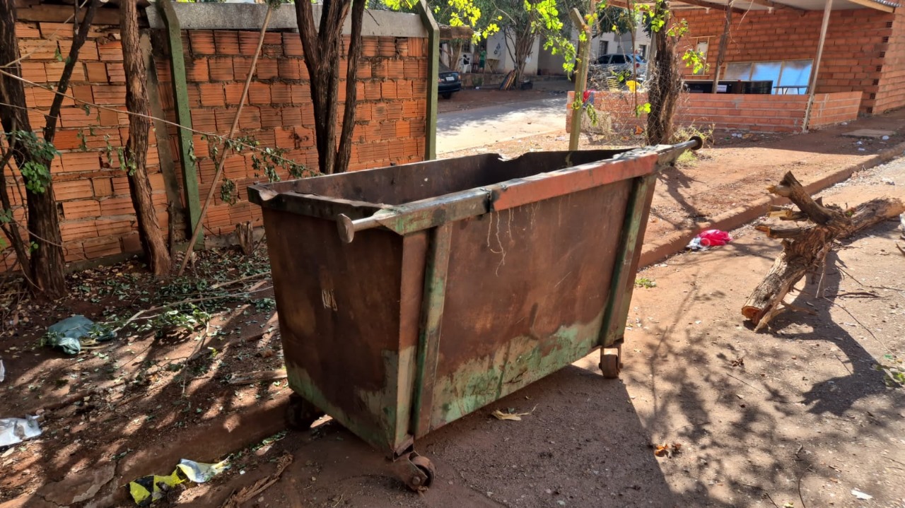 SAAE Barretos alerta sobre vandalismo em caçambas e pede apoio da população com denúncias