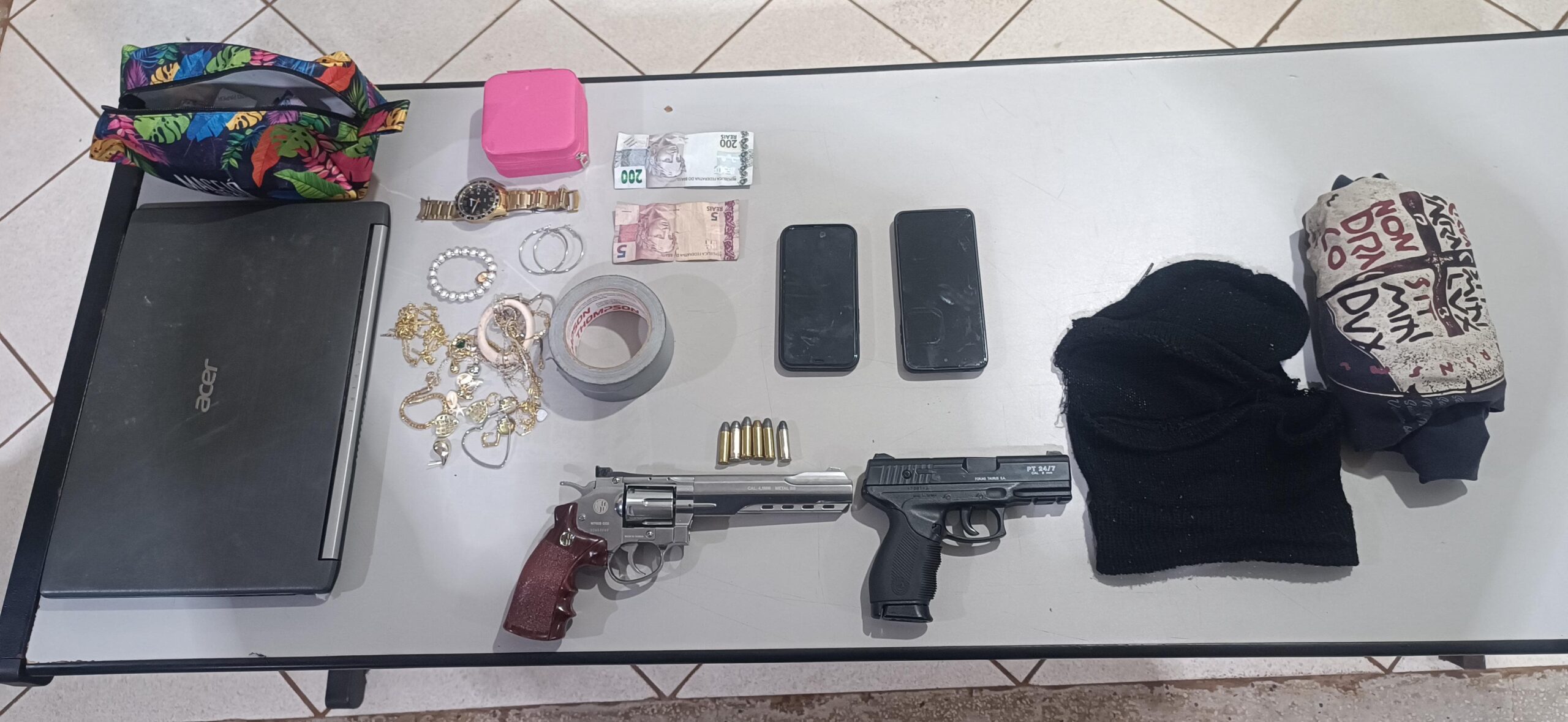 PM de Guaíra detém trio de assaltantes por roubo