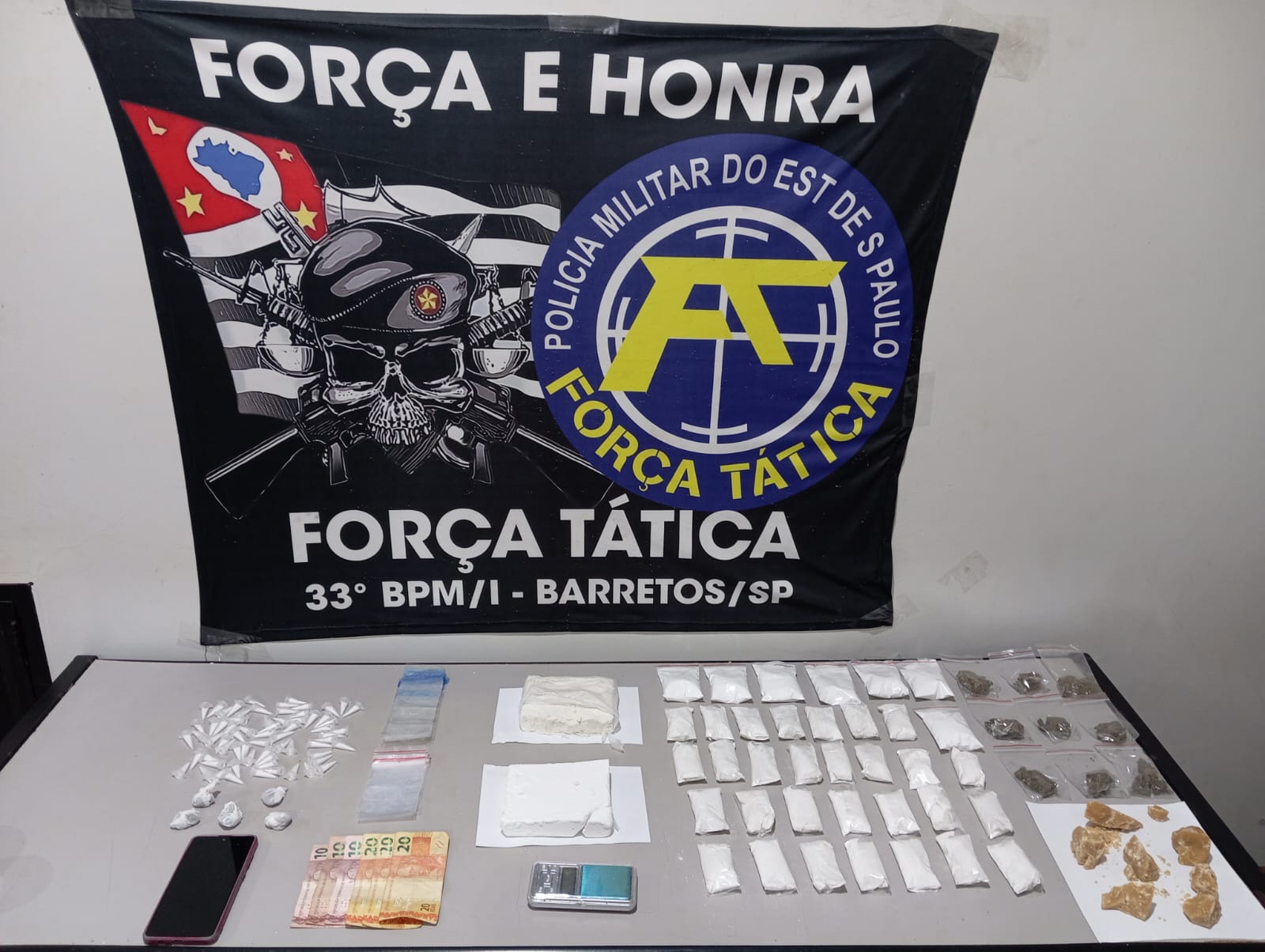 PM apreende 2,4kg de drogas no Dom Bosco