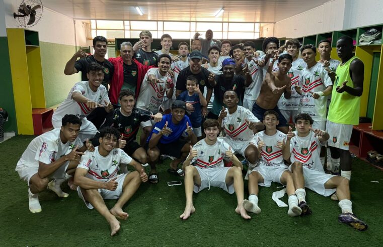 Tourinho vence o Desportivo e carimba classificação como 2º lugar do grupo