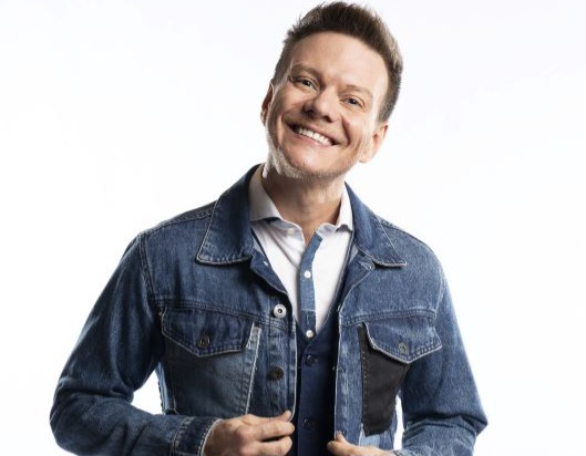 Festa do Peão de Barretos: Michel Teló comanda trio elétrico no dia 30