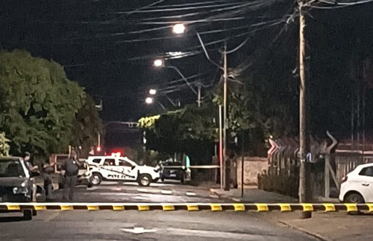 PM isola região da Prefeitura de Barretos devido a pacote suspeito em poste