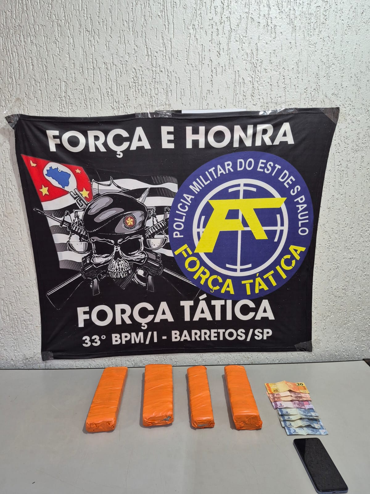 PM encontra quase 4kg de drogas em residência no Jardim Anastácio