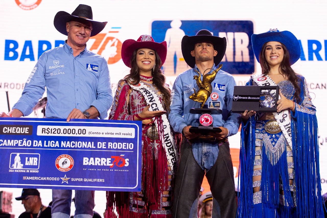 Paulista Renan Alves é o campeão da Liga Nacional de Rodeio