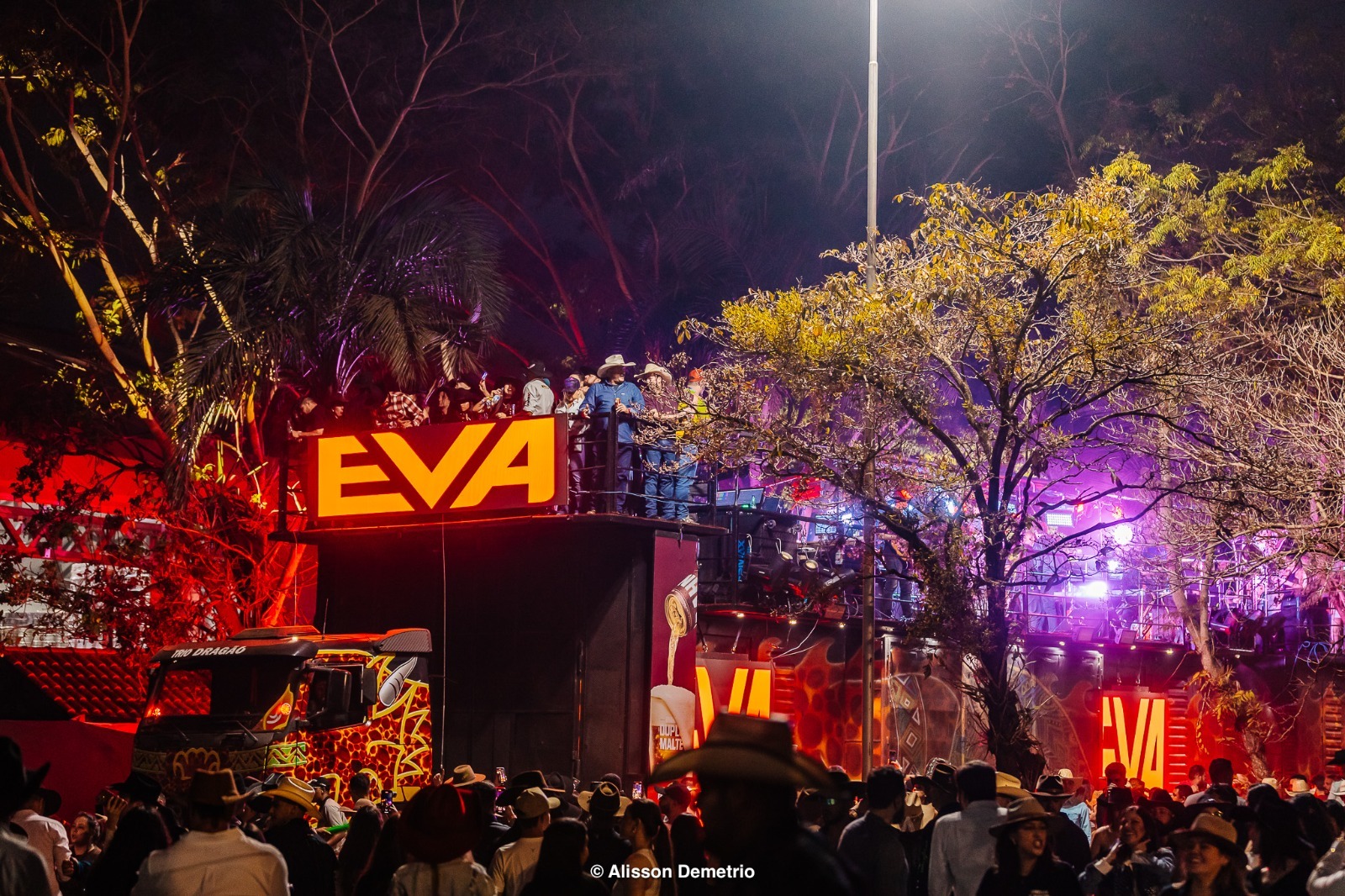 Festa do Peão de Barretos anuncia Banda Eva como atração do trio elétrico no dia 23