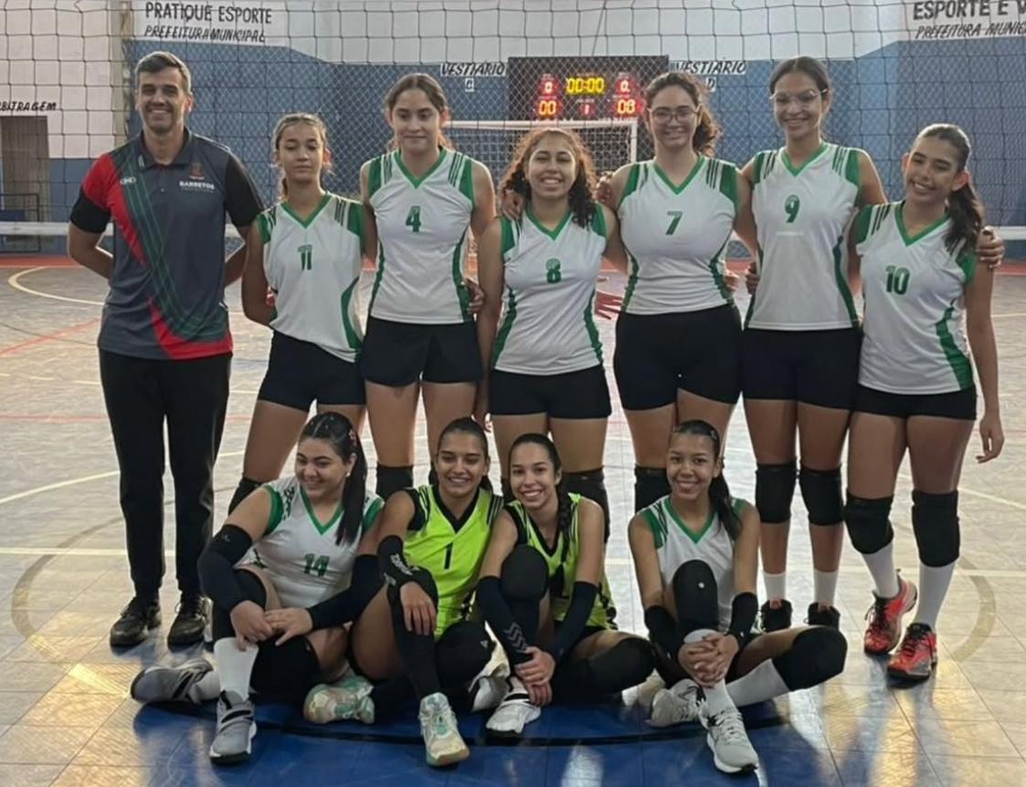 Equipe sub 19 vence mais uma partida pela Copa Aper de Voleibol de Base