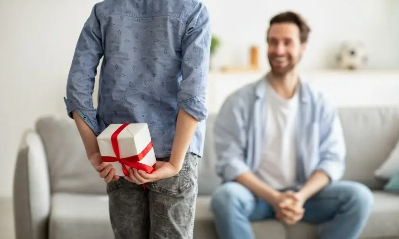 Dia dos Pais: gasto médio total será de R$ 317,44 nos pequenos negócios neste ano