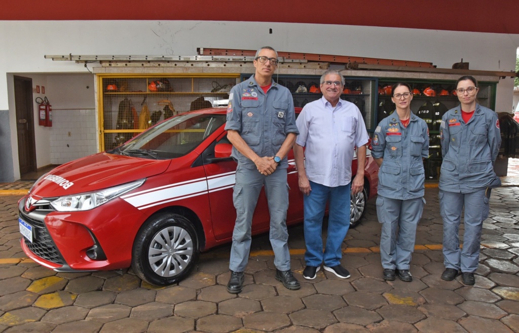 Bombeiros de Barretos recebe nova viatura e equipamentos para combate a incêndios