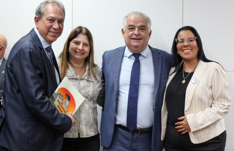 Comitiva barretense reune com ministro Márcio França