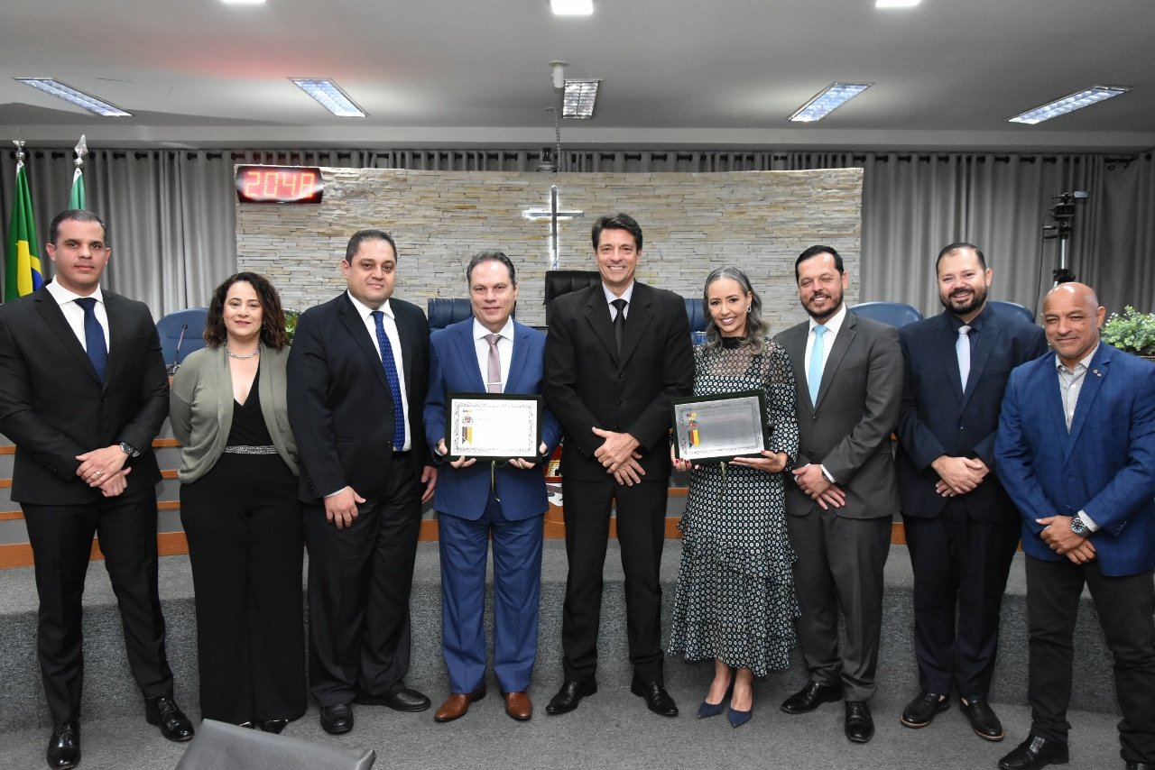 Jacilene Paixão Girardi e Renato de Souza Sant’ana são homenageados com o Diploma Advogado do Ano 2025