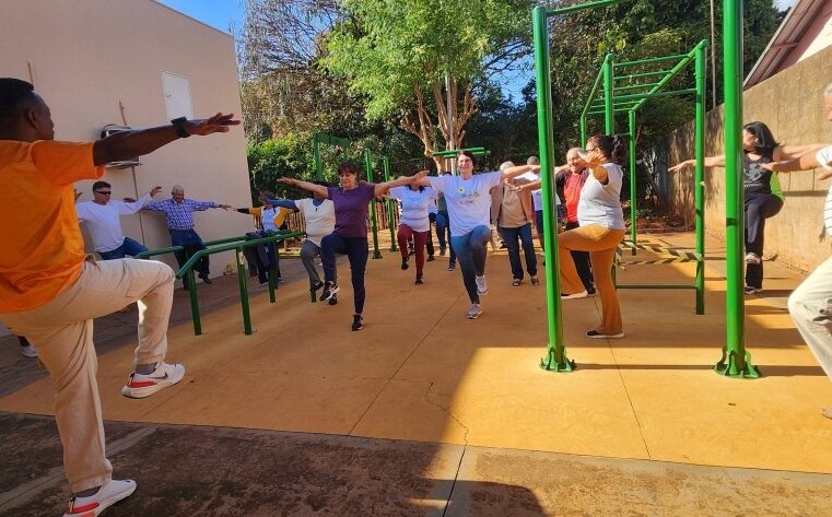 Iniciativa de horta na UBS do Ibirapuera vira exemplo de saúde e amizade