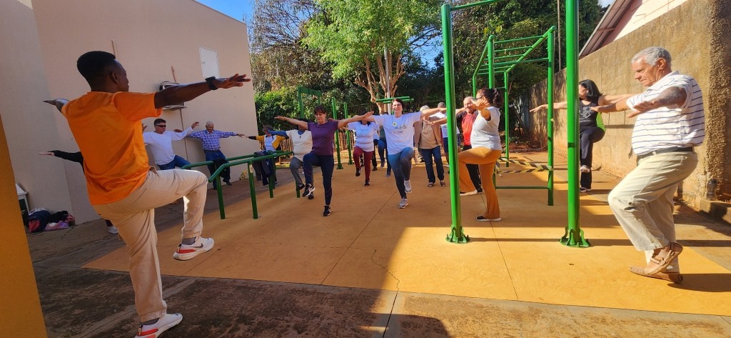 Iniciativa de horta na UBS do Ibirapuera vira exemplo de saúde e amizade