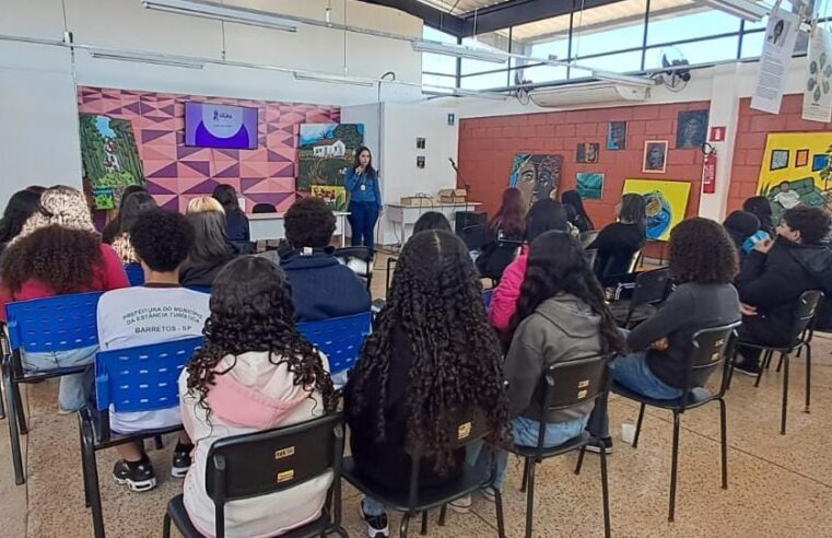 Formação de multiplicadores no enfrentamento à violência contra a mulher marca agosto lilás em Barretos