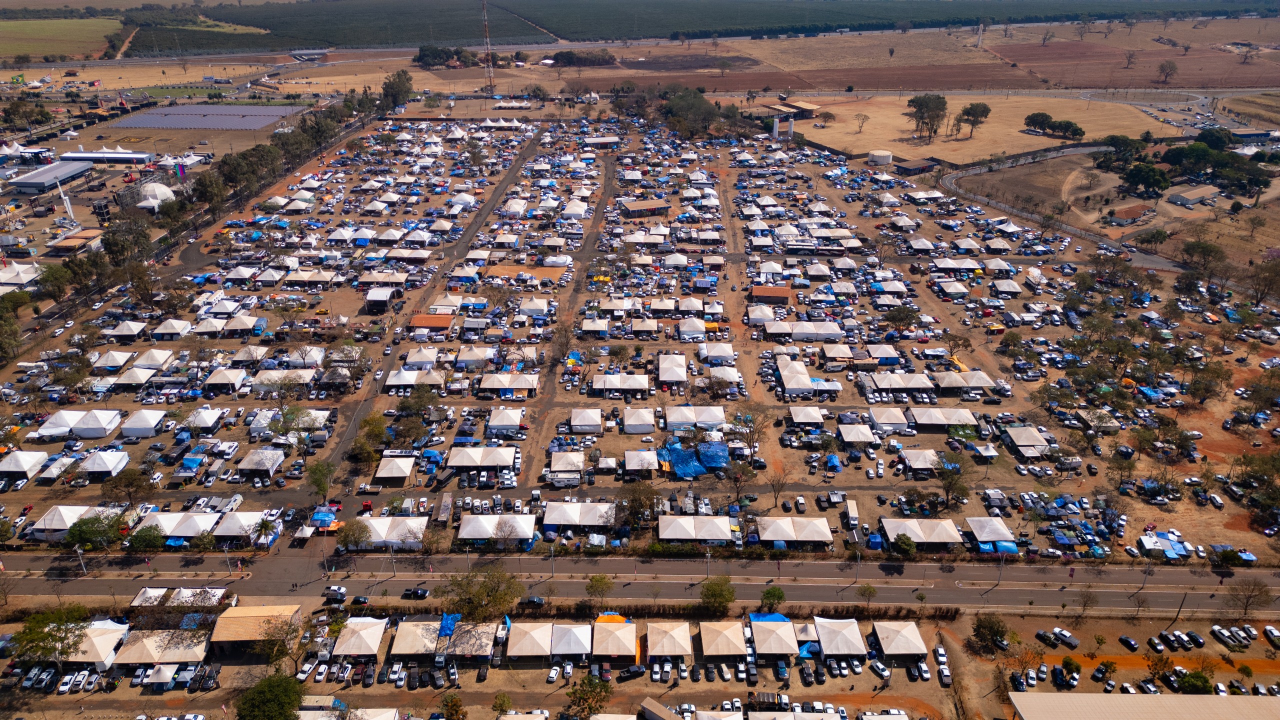 Camping da Festa do Peão de Barretos ganha boulevard inédito com serviços, música e gastronomia