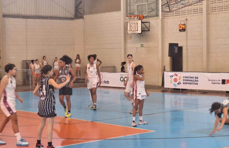 Meninas do Colégio FEB/APAB Barretos vence o Corinthians em SP