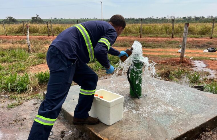 SAAEB realiza coleta de água no Distrito do Prata para garantir qualidade do abastecimento