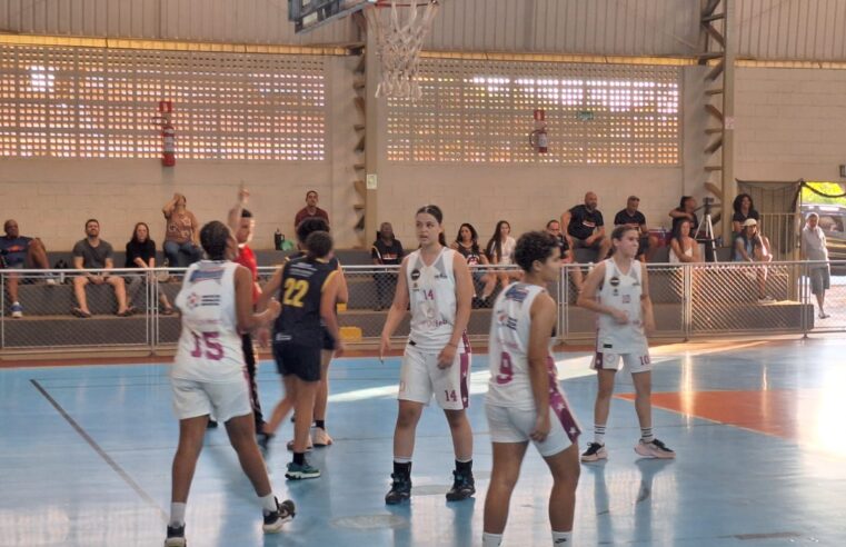 Colégio FEB/APAB Barretos joga hoje pelo Paulista de Basquete