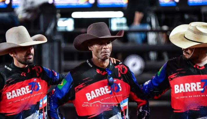 Salva-vidas anuncia aposentadoria das arenas de Rodeio