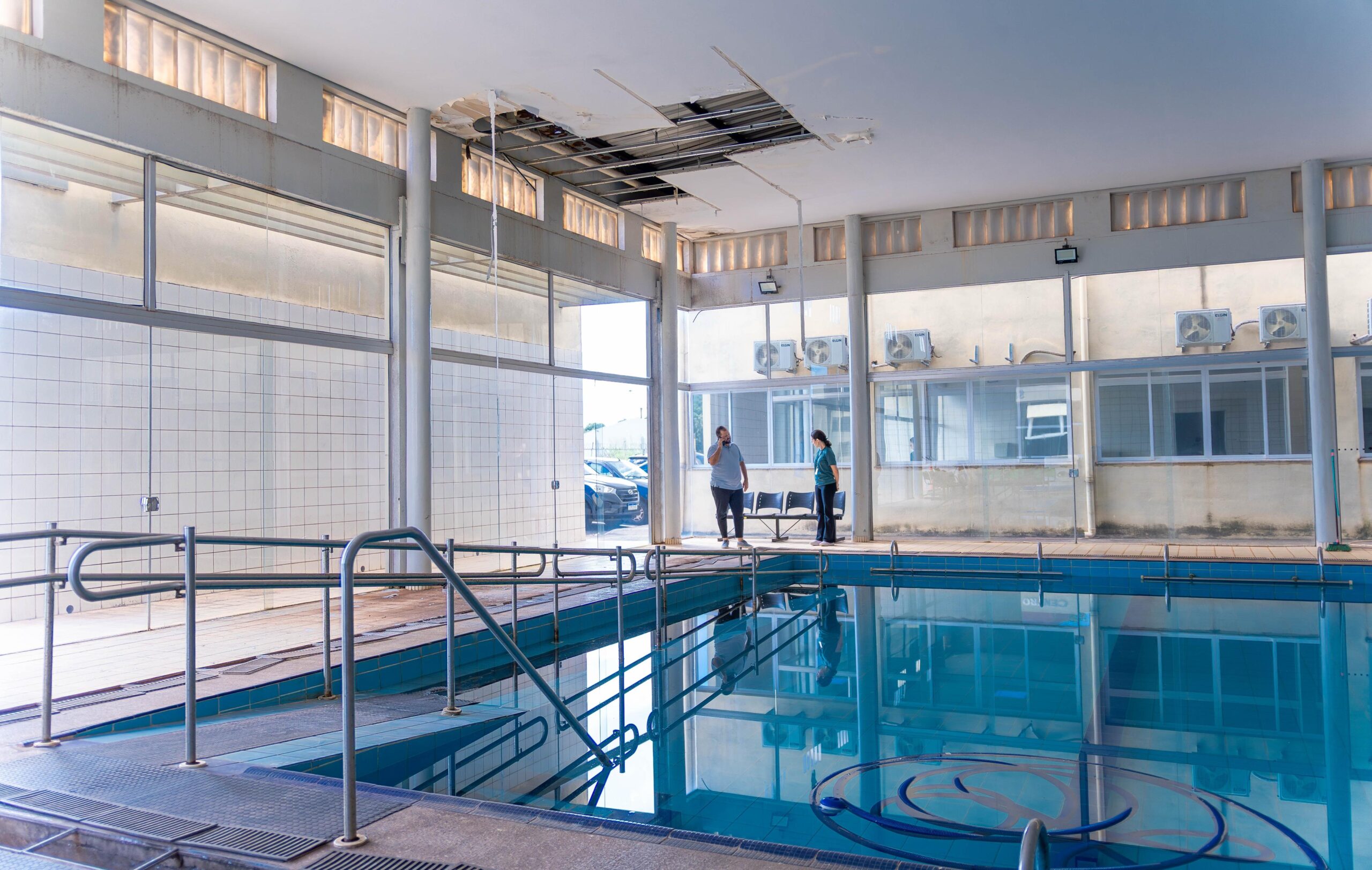 Vereador Itamar Alves cobra explicações sobre paralisação das aulas de hidroginástica no Centro de Reabilitação