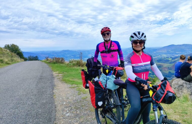 Cicilistas concluem peregrinação pelo caminho de Santiago de Compostela