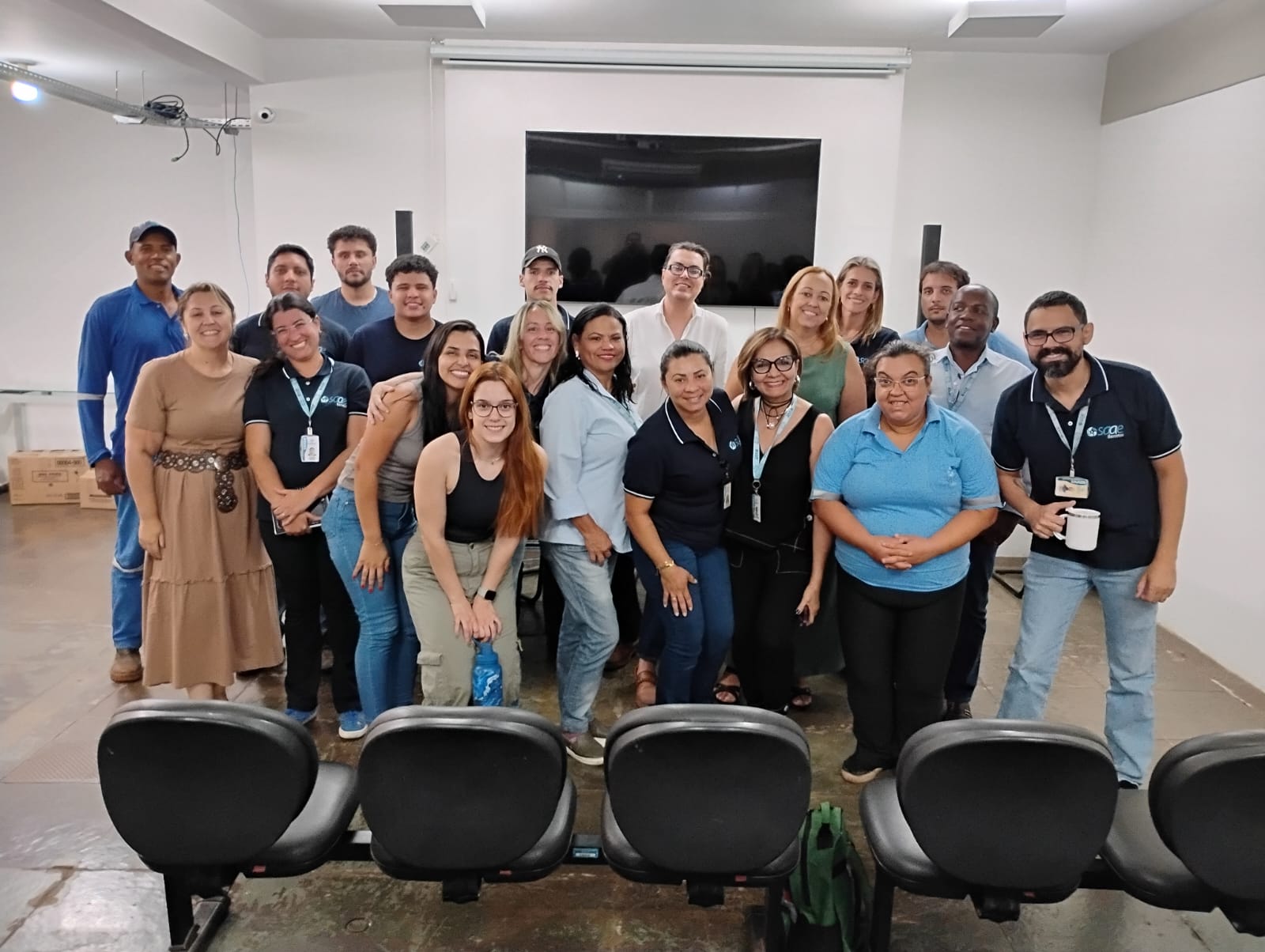 SAAE Barretos inicia curso de Libras com servidores e fortalece parceria com IFSP para formação continuada