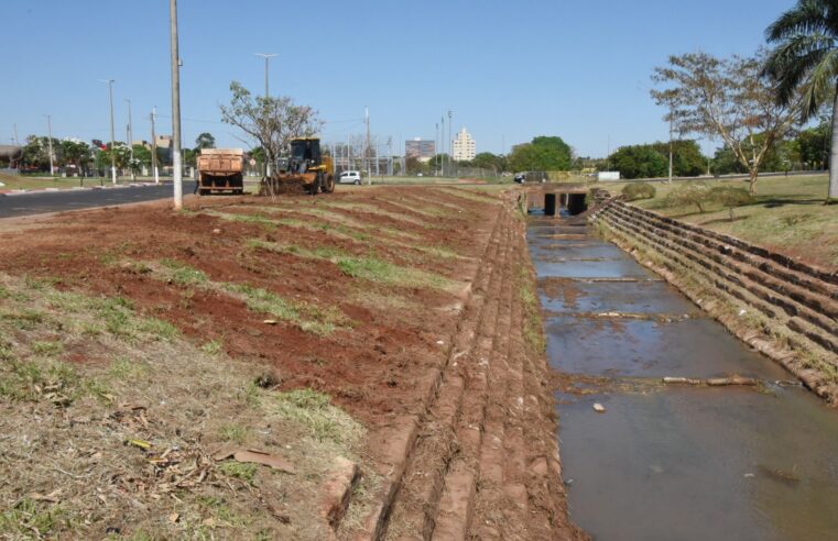 Prefeitura realiza limpeza na Região dos Lagos