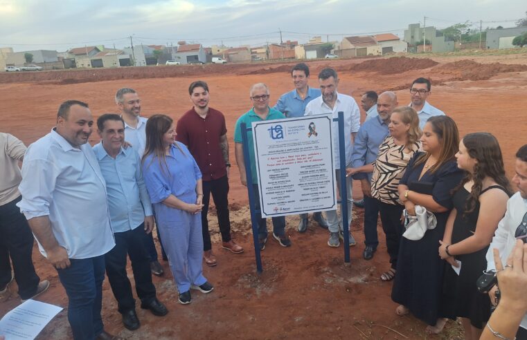 Solenidade inaugura Centro TEA Barretos e lança Pedra Fundamental das futuras instalações