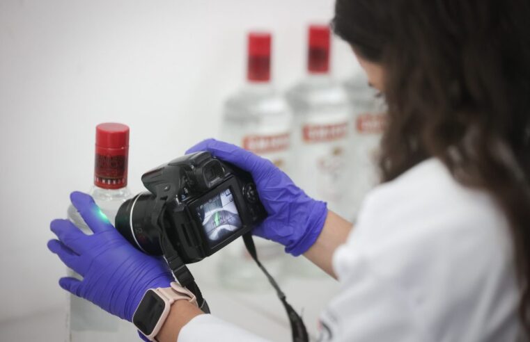 Quase 20 mil garrafas apreendidas, 21 prisões, 11 interdições: veja a mobilização do Governo de São Paulo desde os primeiros casos de contaminação por metanol