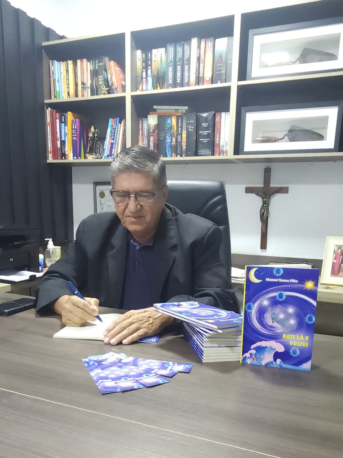 Manoel Nunes lança livro no North Shopping sobre jornada de superação após vencer a COVID-19