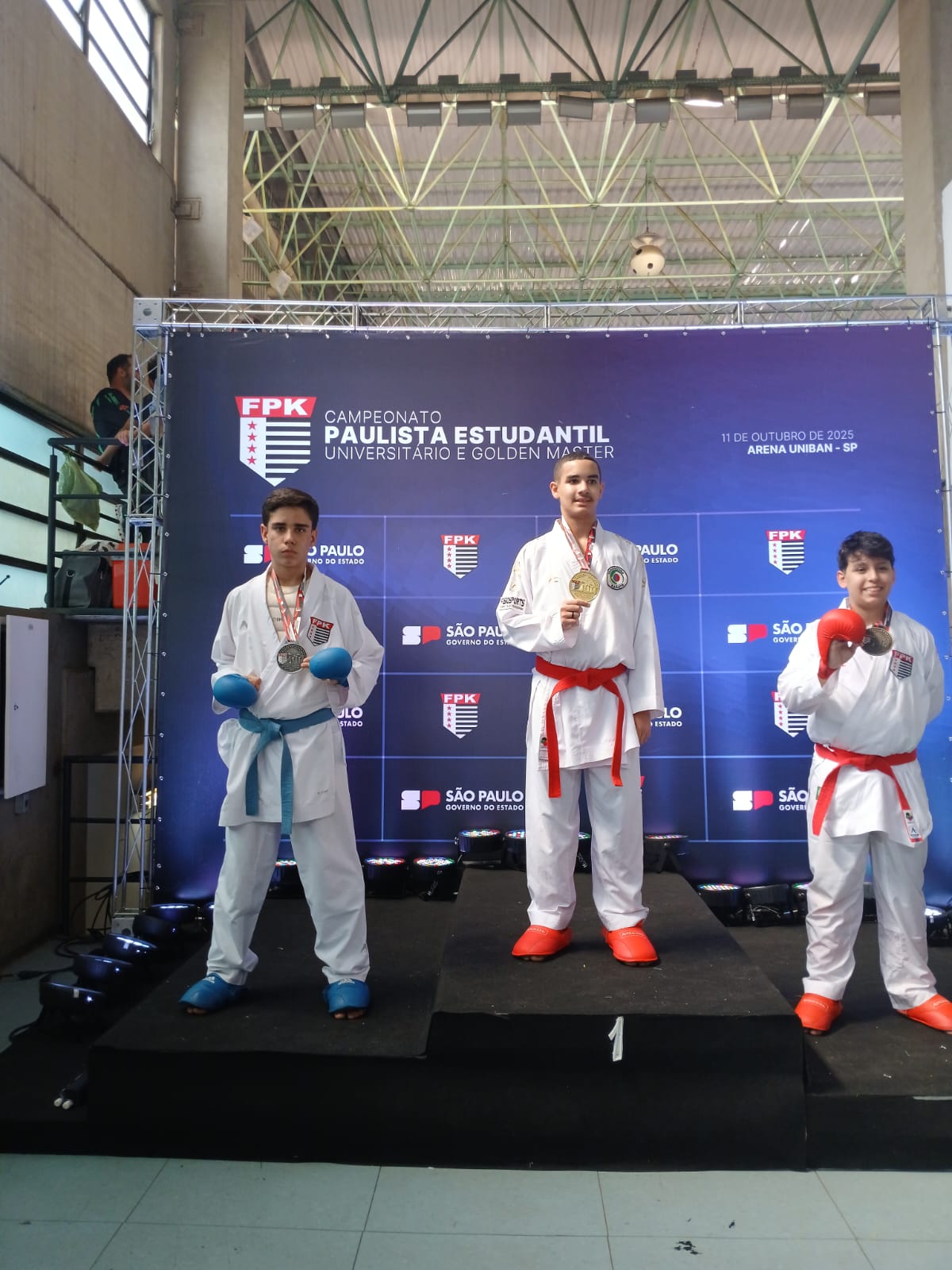 Karateca conquista prata no Paulista Estudantil