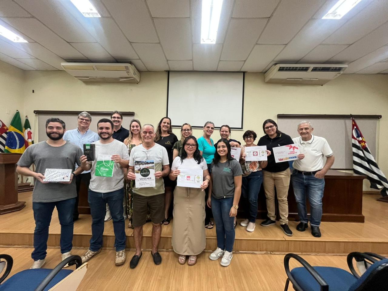 ACIB e Sincomercio entregam prêmios da Campanha de Dia das Crianças 2025