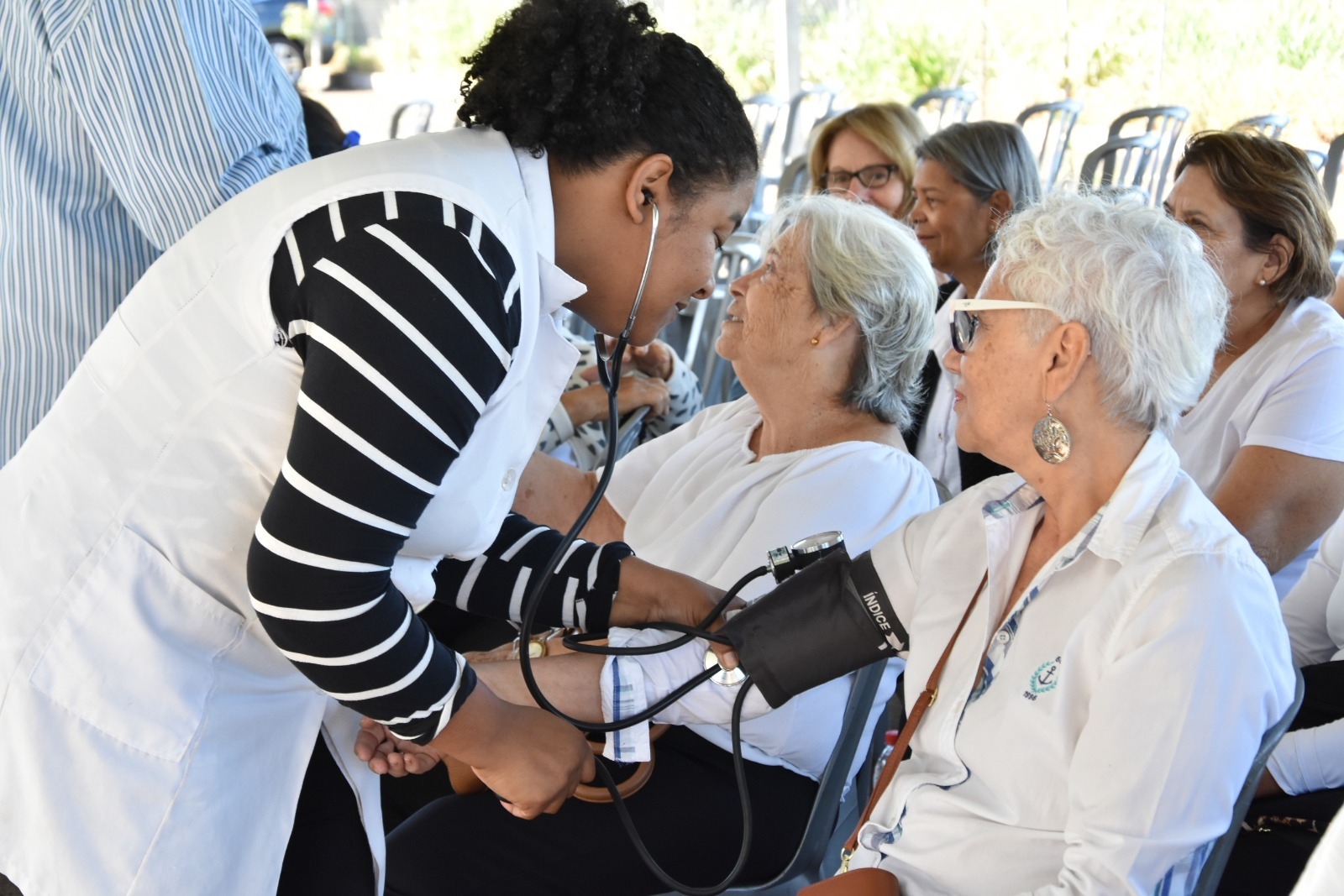 Mês do Idoso é celebrado com atividades esportivas, culturais e serviços de saúde