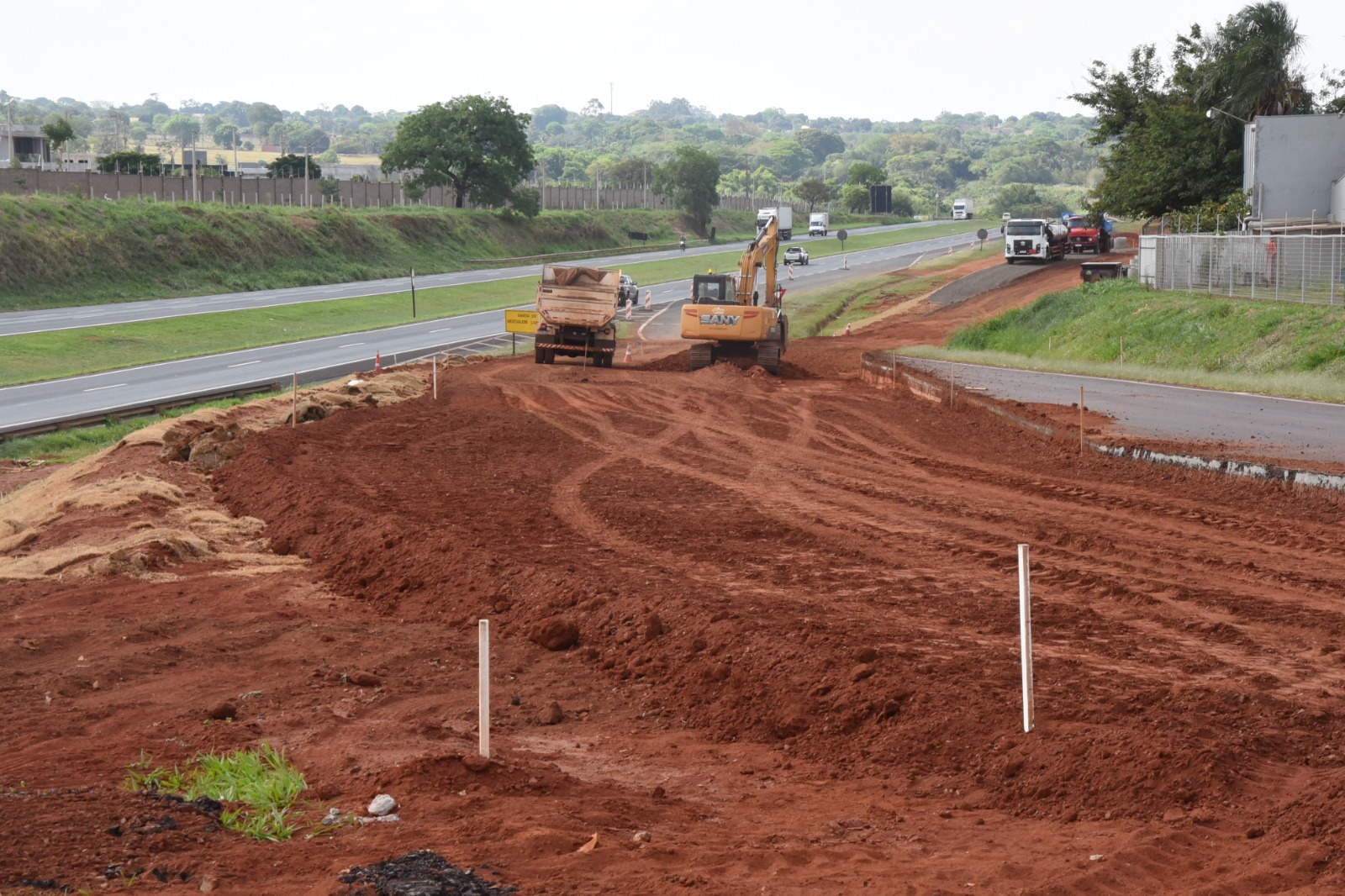 Alça de acesso à Rodovia Brigadeiro Faria Lima pela Avenida Eng. Necker C. de Camargo é interditada para obras