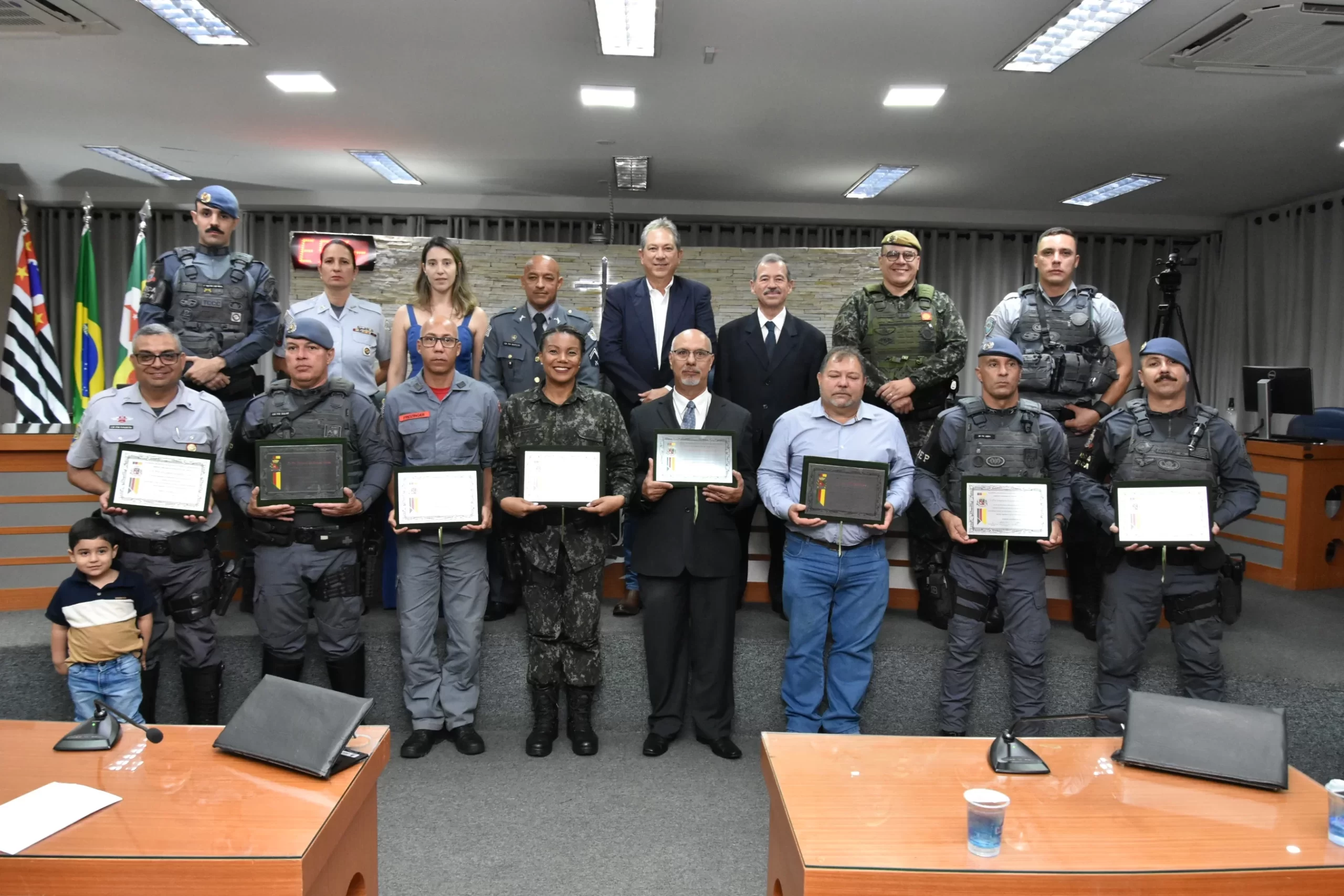 Câmara realiza sessão solene de entrega dos Diplomas de “Policial do Ano” 2025