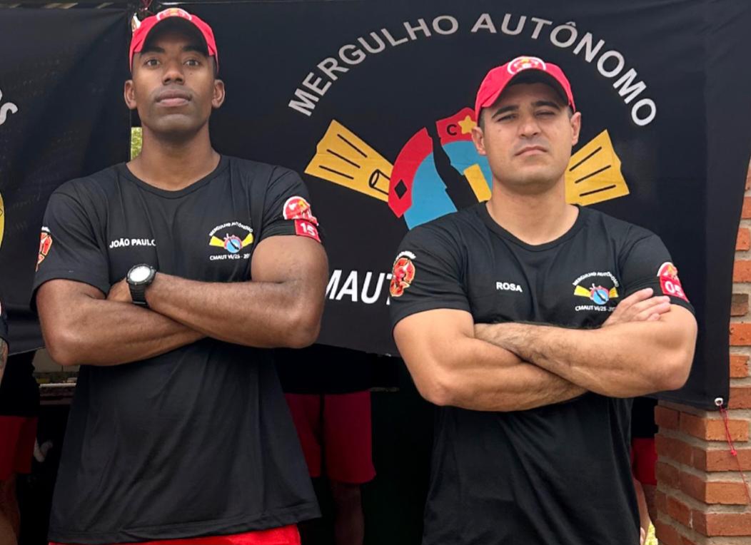 Bombeiros participam de curso de especialização em mergulho