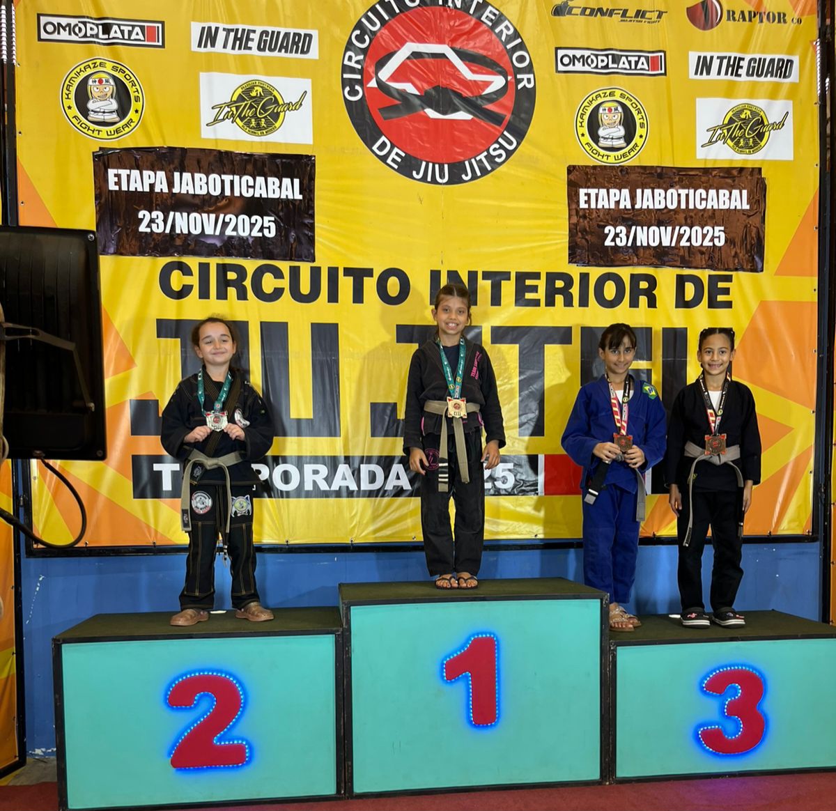 Barretense é campeã no Circuito Interior de Jiu Jitsu