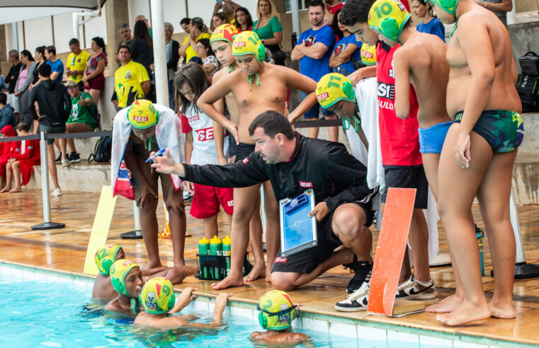 Atletas do Polo Aquático do SESI Barretos são campeões do torneio WP Kids