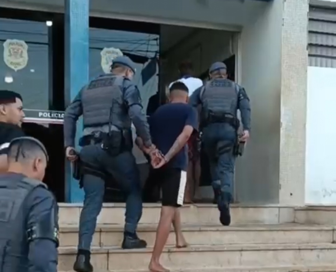 PM realiza operação de combate crimes na região dos Predinhos