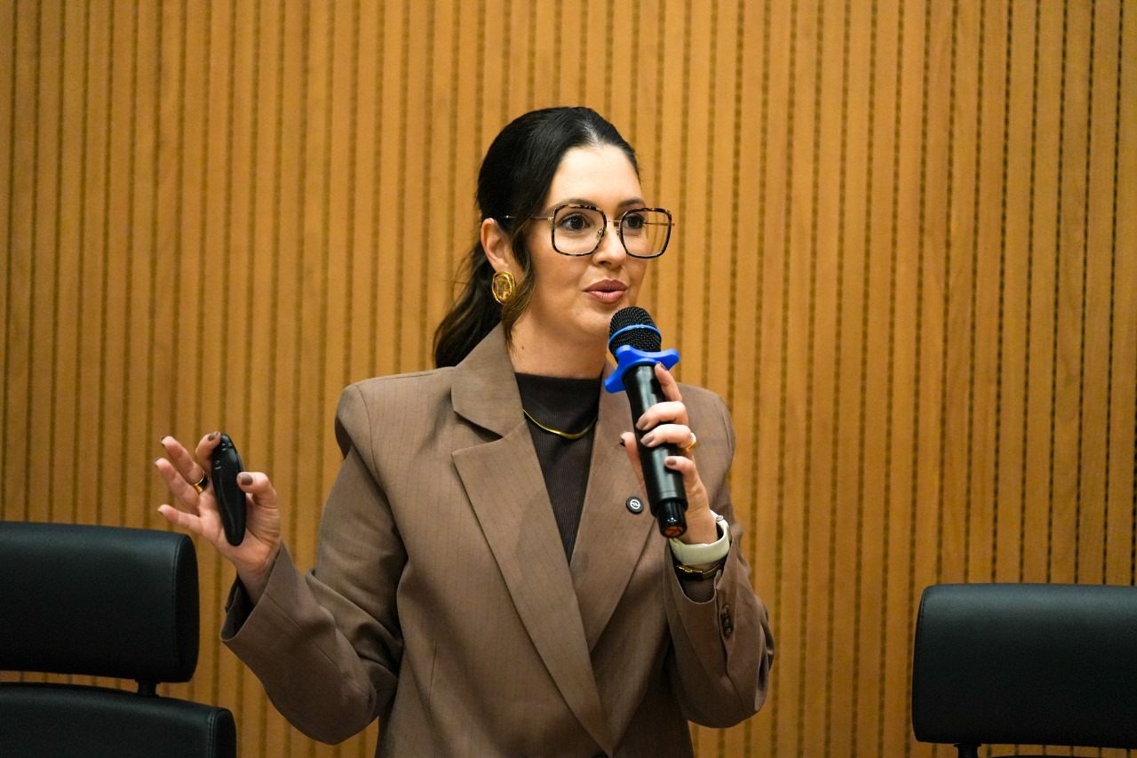 Palestra com Eliana Chubaci sobre liderança e protagonismo inspira profissionais do Hospital de Amor
