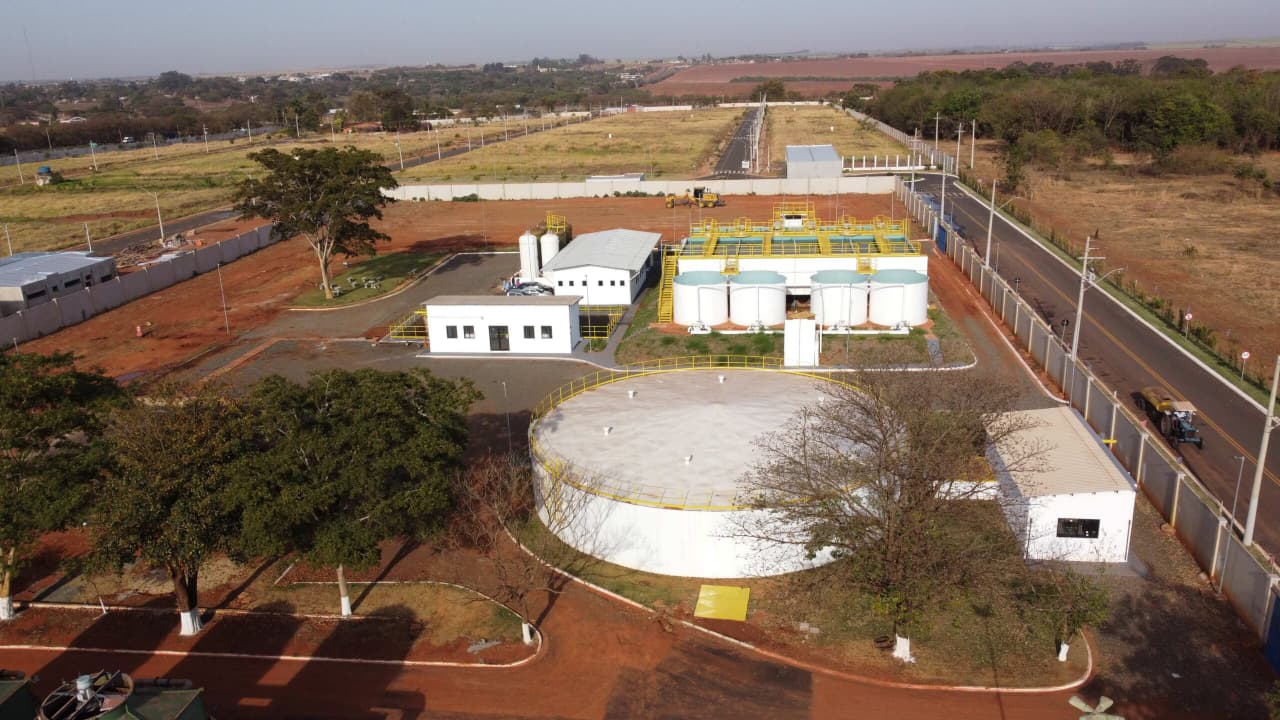 Chuvas intensas alteram temporariamente a coloração da água em alguns bairros