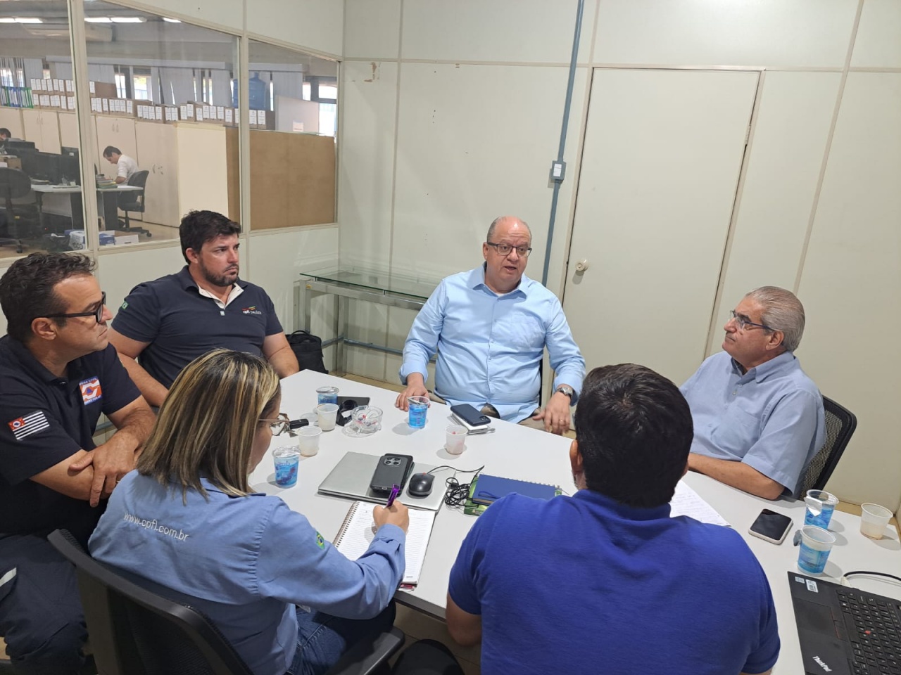 Prefeitura de Barretos e CPFL discutem ações para organização de cabos e fios na cidade