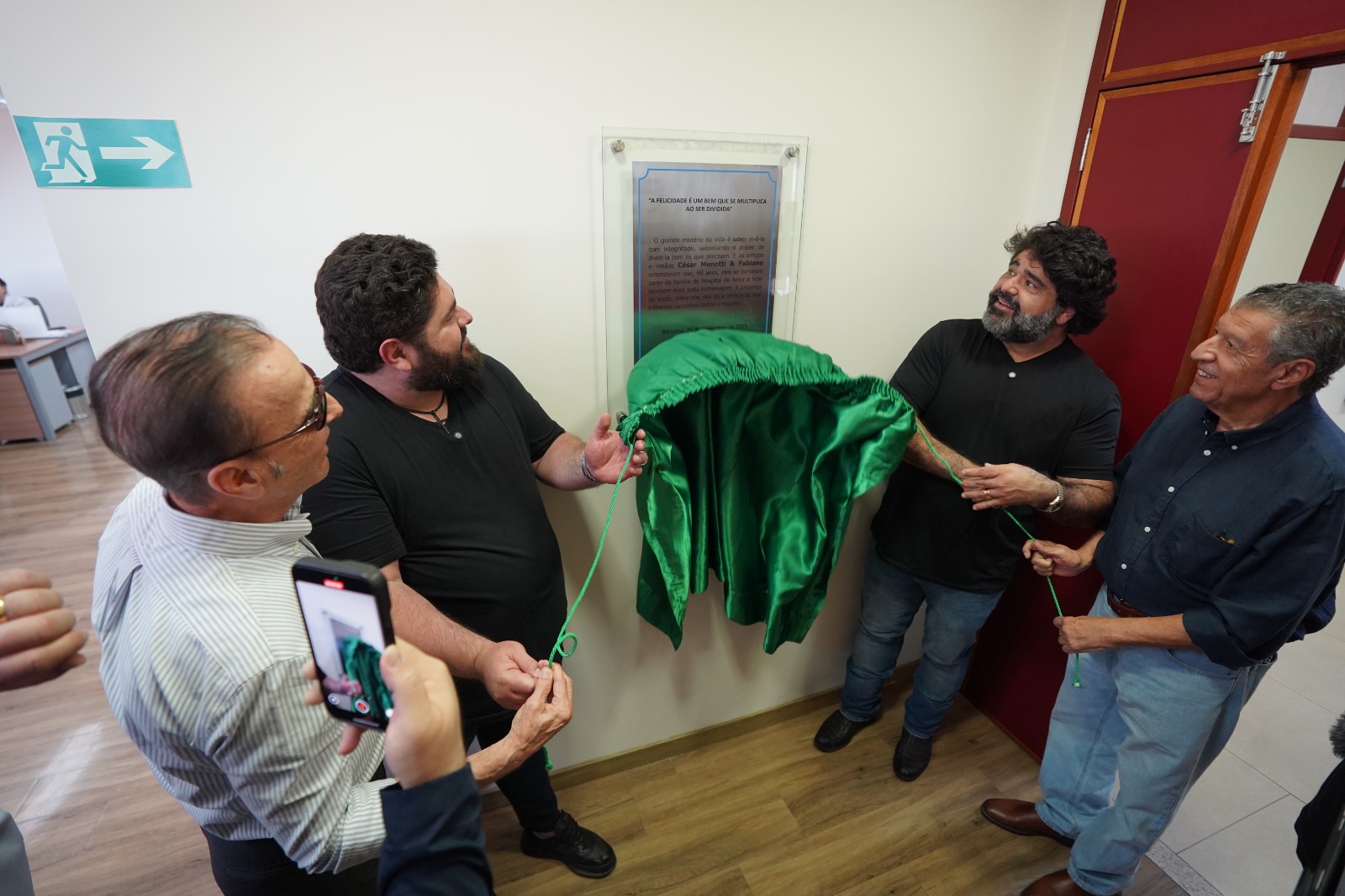 César Menotti & Fabiano são homenageados pelo Hospital de Amor e terão nomes eternizados em pavilhão da Instituição