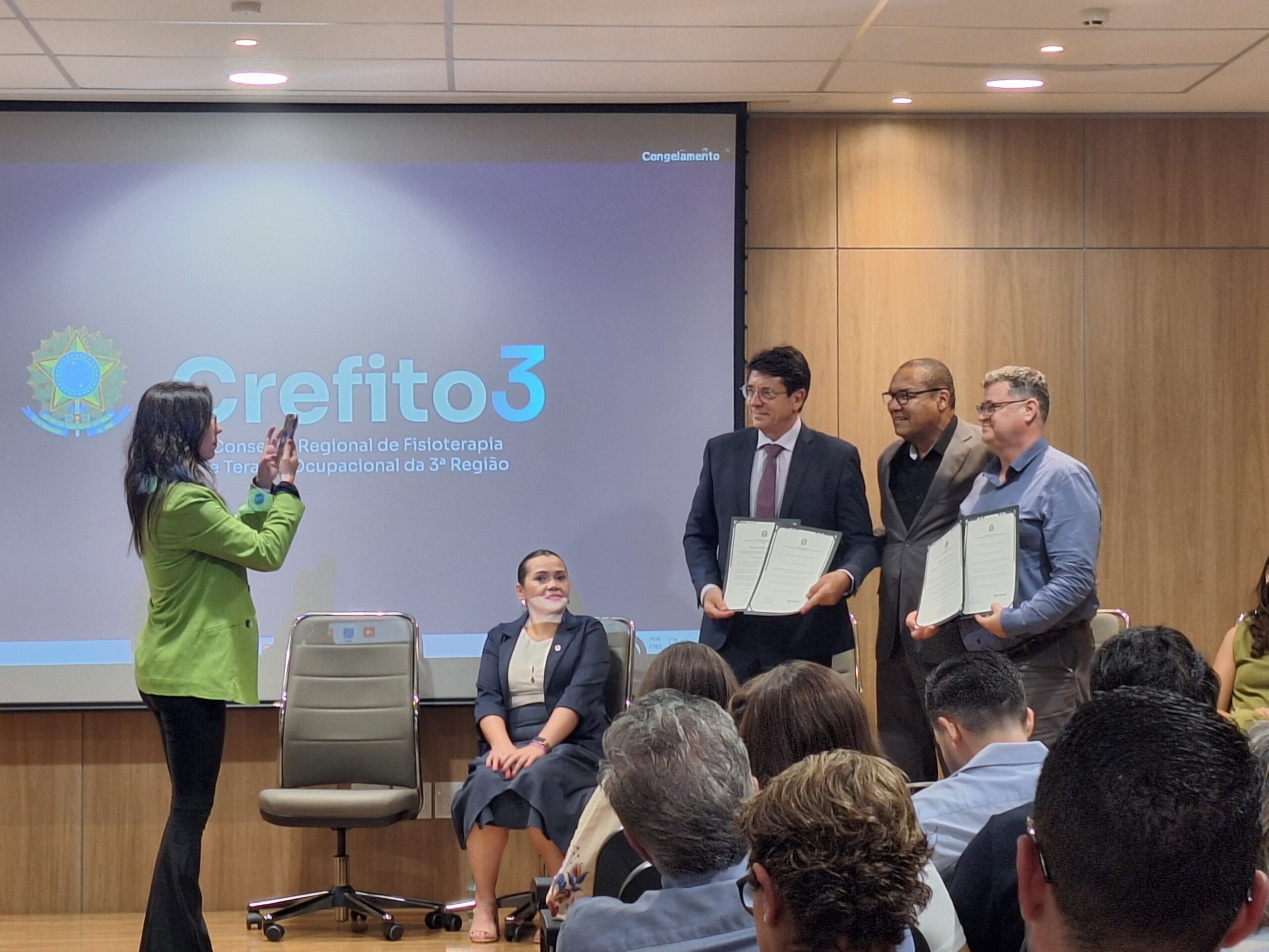 Crefito-3 comemora 50 anos com homenagens para  profissionais