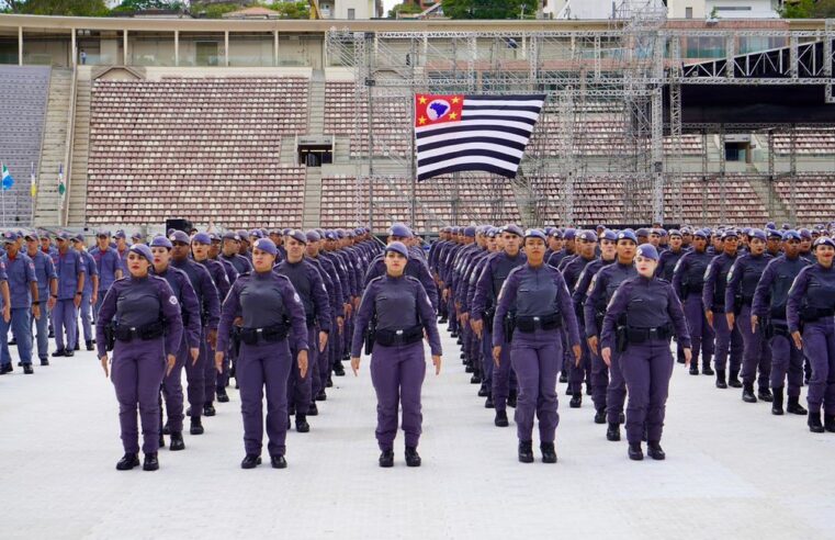 Governo de SP realiza a maior formatura de soldados em cinco anos